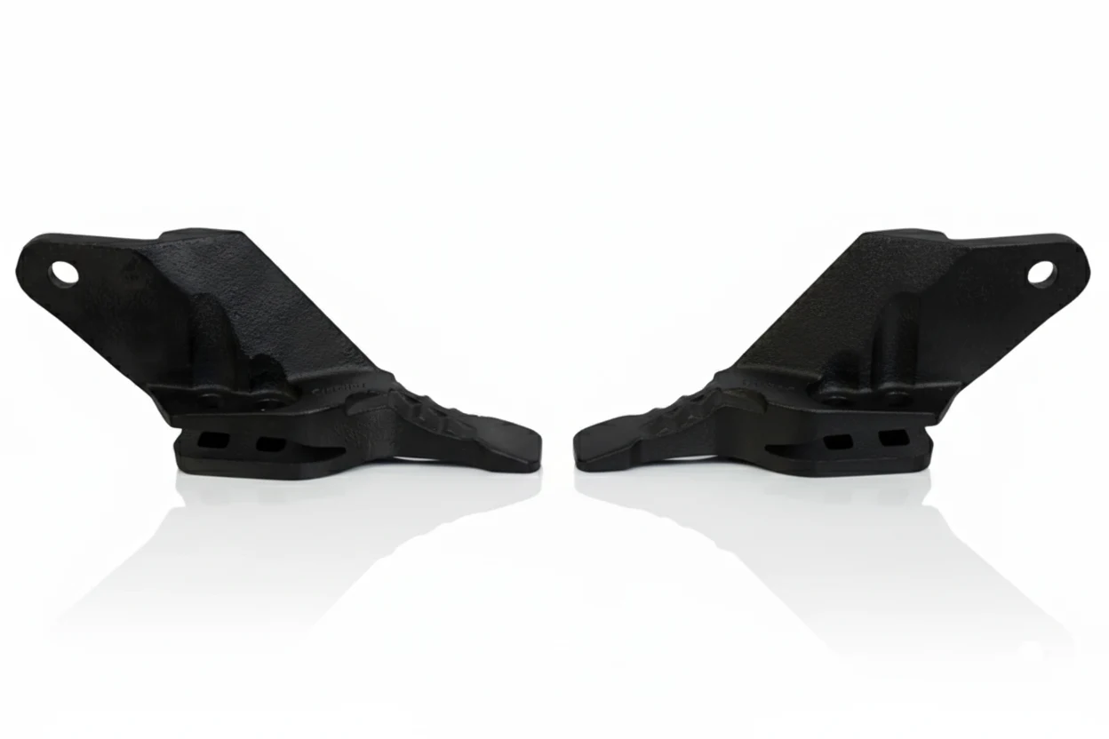 JCB Part Number: 531/03208/09RC SIDE CUTTER DOUBLE FLANGE CASTING